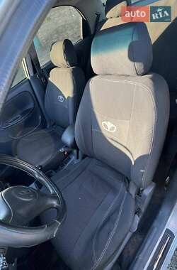 Седан Daewoo Lanos 2004 в 
