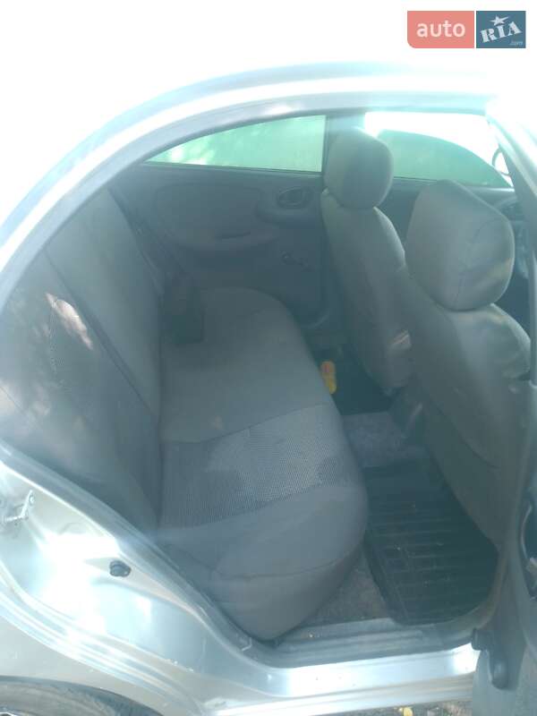 Седан Daewoo Lanos 2006 в Ставище
