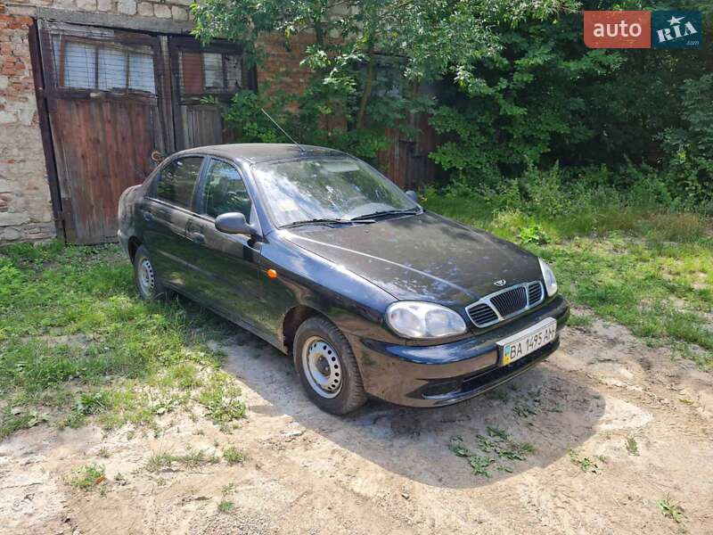 Седан Daewoo Lanos 2008 в Новоукраинке