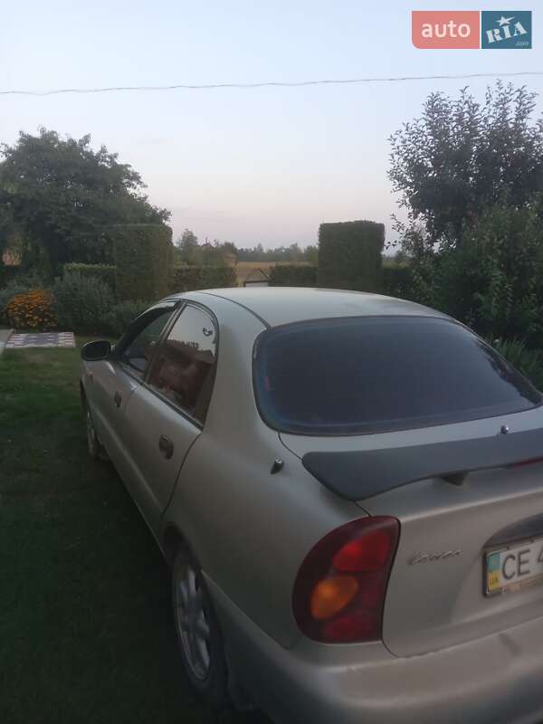 Седан Daewoo Lanos 2008 в Сторожинце