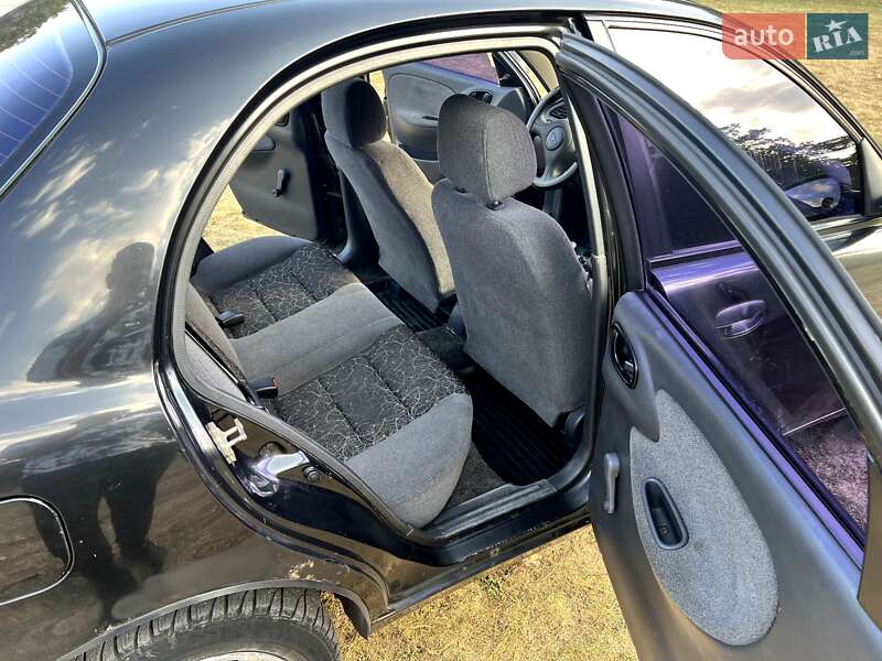 Седан Daewoo Lanos 2008 в Краснограде