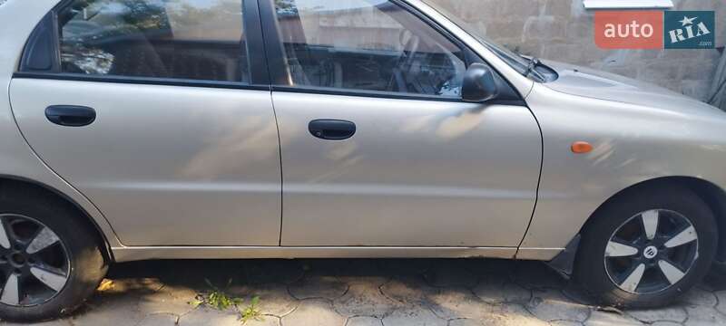 Седан Daewoo Lanos 2004 в Краматорске