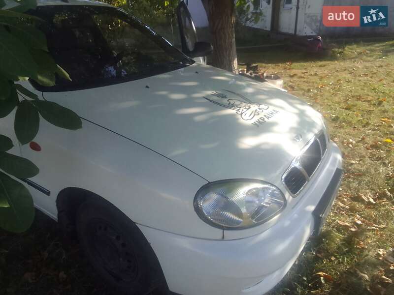 Седан Daewoo Lanos 2004 в Кропивницком