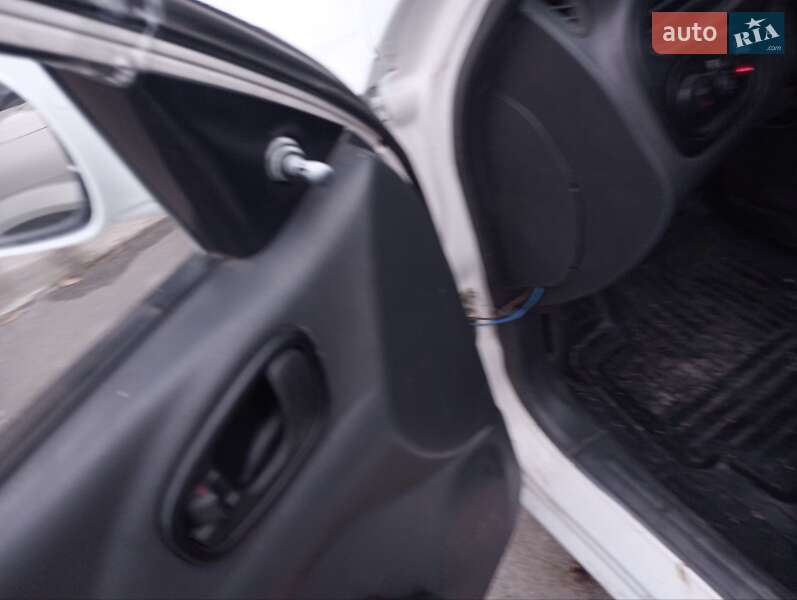 Седан Daewoo Lanos 1998 в Мукачевому