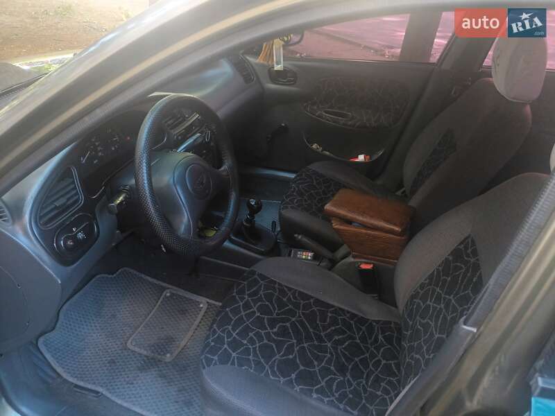 Седан Daewoo Lanos 2004 в Николаеве