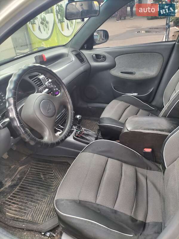 Седан Daewoo Lanos 2004 в Харькове