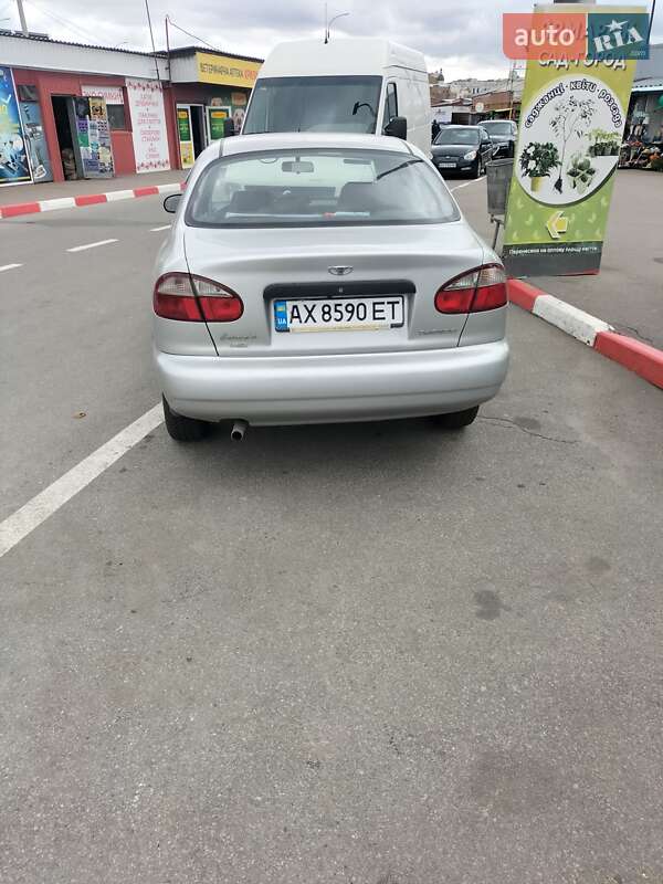 Седан Daewoo Lanos 2004 в Харькове
