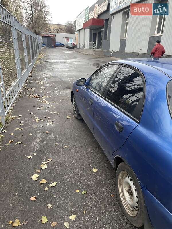 Седан Daewoo Lanos 1998 в Кривому Розі