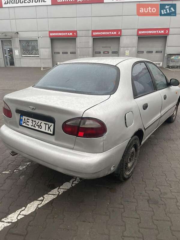 Седан Daewoo Lanos 2002 в Днепре