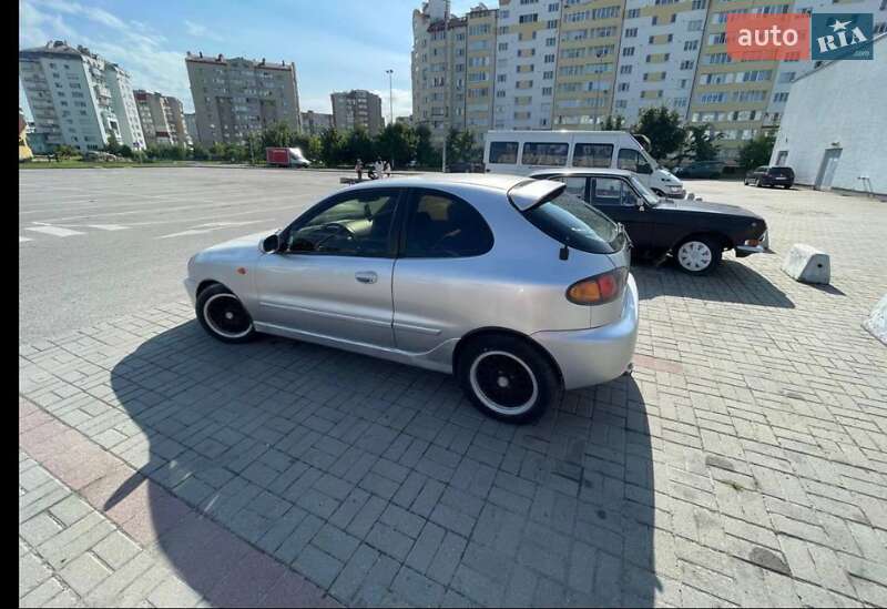 Хэтчбек Daewoo Lanos 2003 в Ивано-Франковске