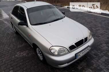 Седан Daewoo Lanos 2001 в Львове