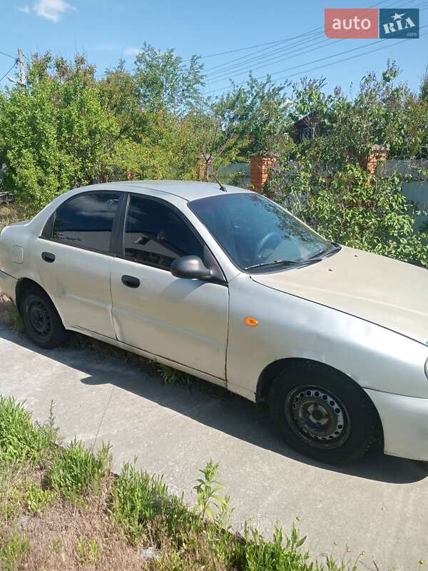 Седан Daewoo Lanos 2006 в Киеве