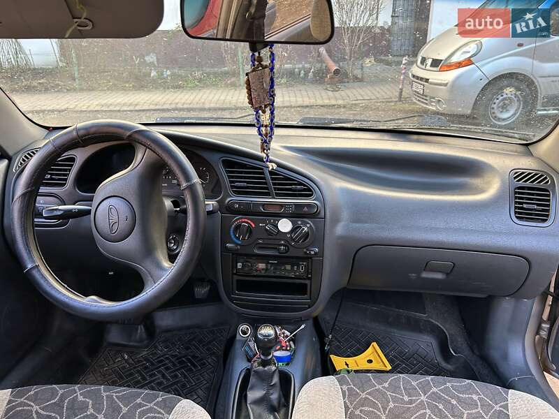 Седан Daewoo Lanos 2004 в Черновцах