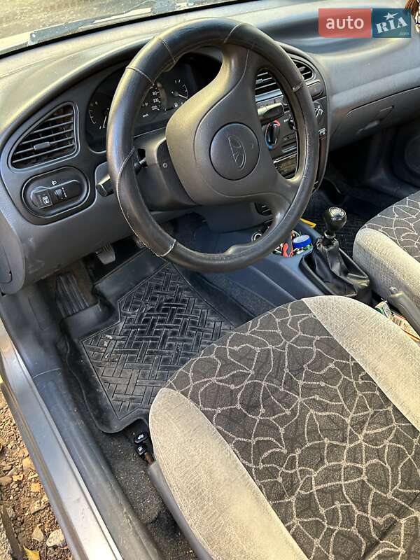 Седан Daewoo Lanos 2004 в Черновцах