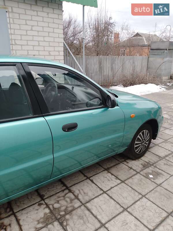 Седан Daewoo Lanos 1999 в Кременчуге