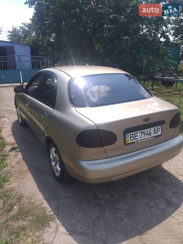 Седан Daewoo Lanos 2007 в Новом Буге