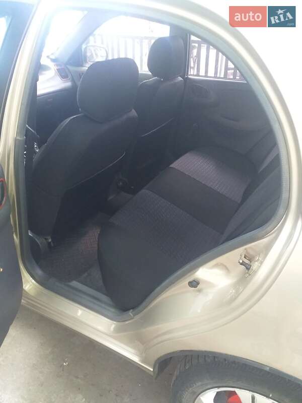Седан Daewoo Lanos 2007 в Новом Буге