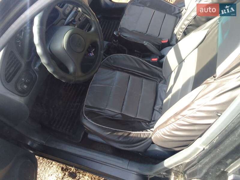 Седан Daewoo Lanos 2008 в Ивано-Франковске