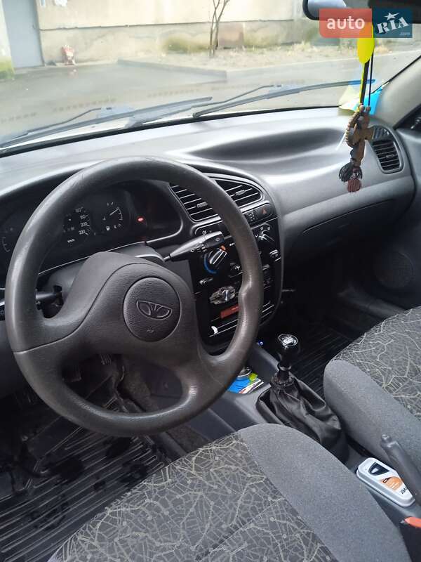 Седан Daewoo Lanos 2004 в Мукачево