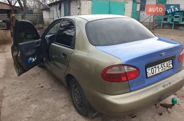 Седан Daewoo Lanos 2002 в Дніпрі
