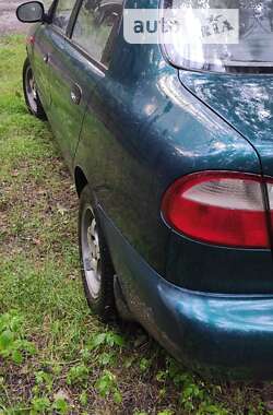 Седан Daewoo Lanos 2004 в Сумах