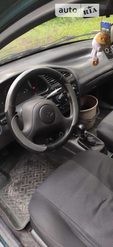 Седан Daewoo Lanos 2004 в Сумах