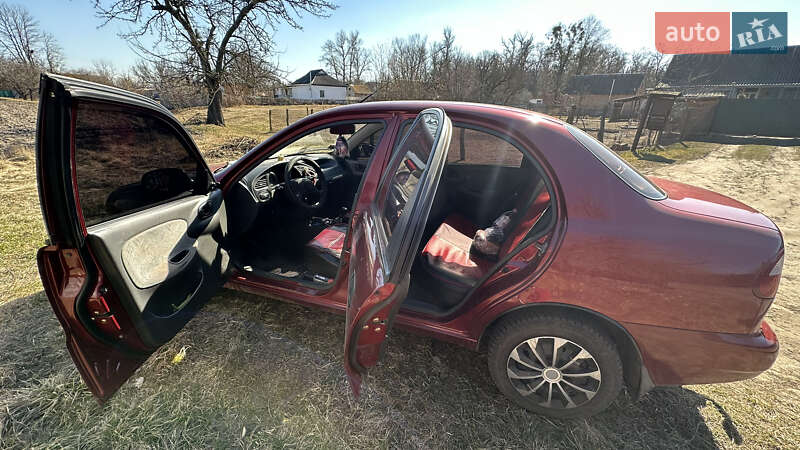 Седан Daewoo Lanos 2006 в Новых Санжарах