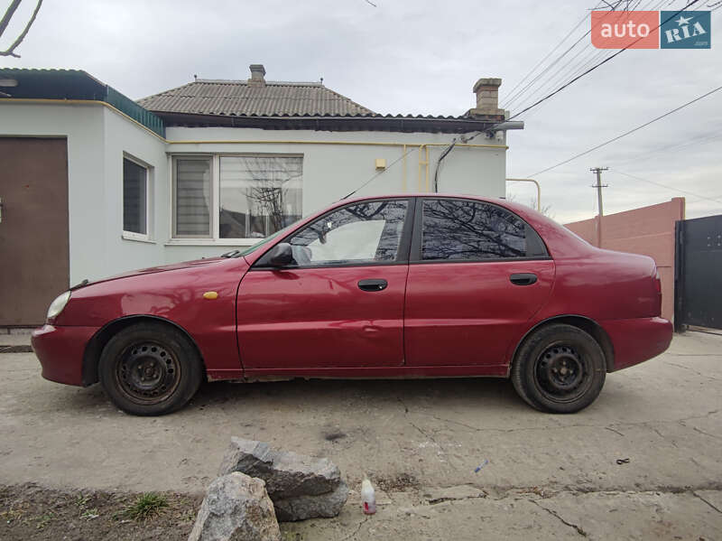 Седан Daewoo Lanos 2007 в Новомосковске
