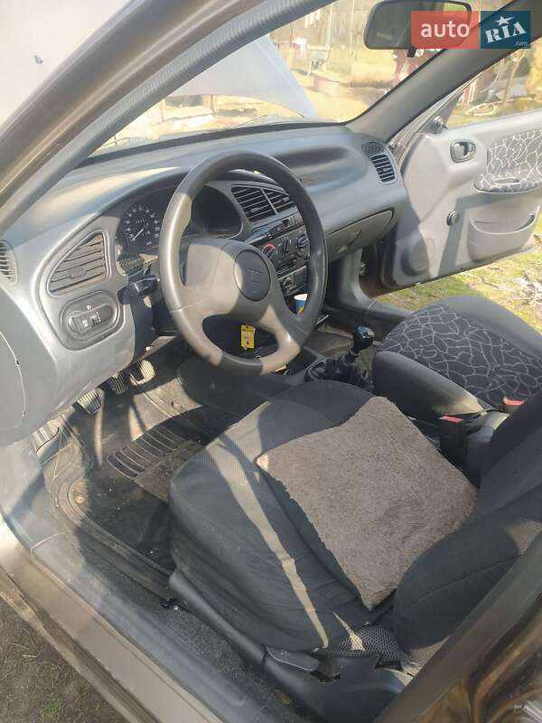 Daewoo Lanos 2003