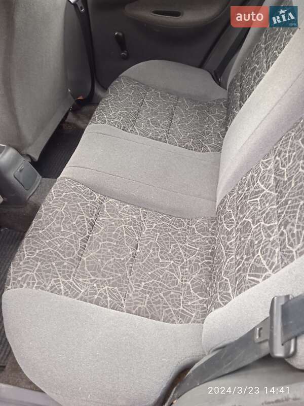 Седан Daewoo Lanos 2004 в Казатине