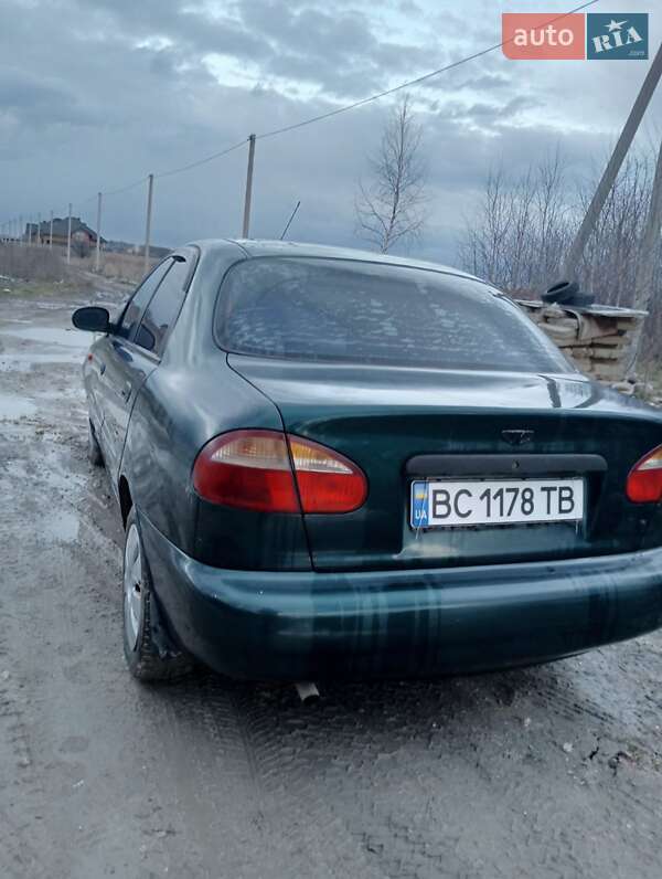 Седан Daewoo Lanos 2004 в Львове