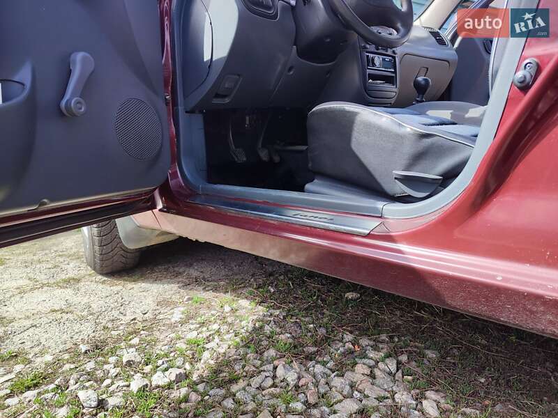 Седан Daewoo Lanos 2009 в Полтаве