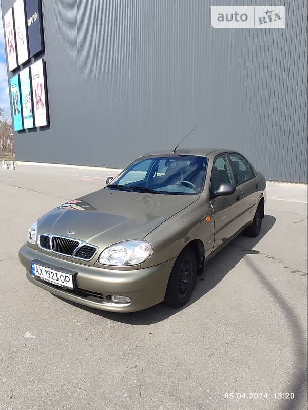 Седан Daewoo Lanos 2004 в Харкові