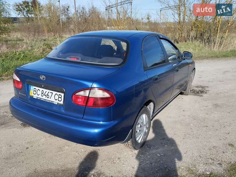 Седан Daewoo Lanos 2010 в Золочеві