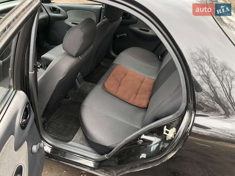 Седан Daewoo Lanos 2008 в Путивле