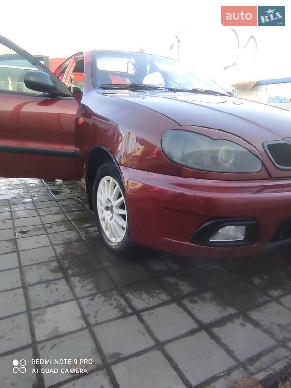 Седан Daewoo Lanos 2004 в Черкассах