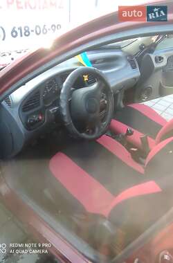 Седан Daewoo Lanos 2004 в 