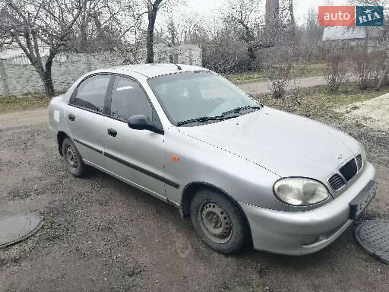 Седан Daewoo Lanos 2004 в Кам'янському фото Седан Daewoo Lanos 2004 в Кам'янському