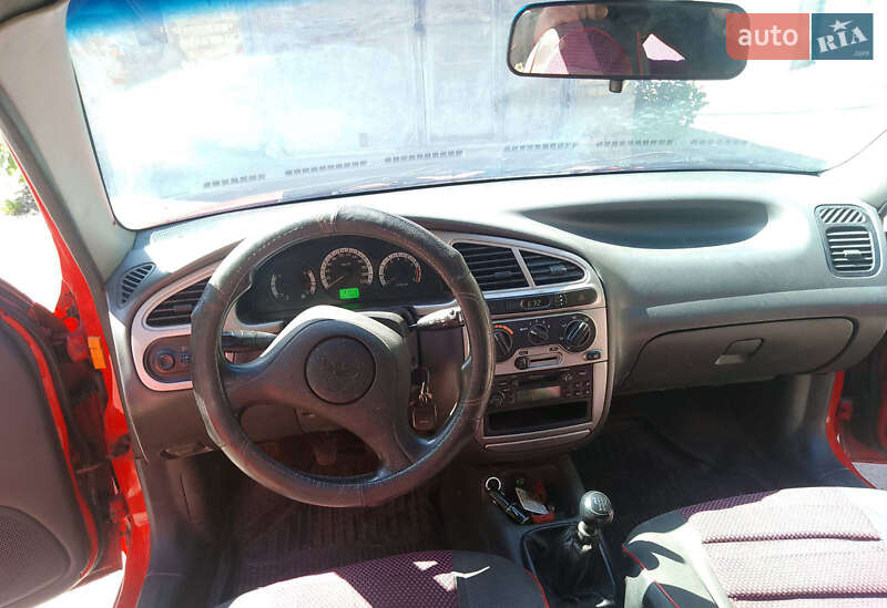 Седан Daewoo Lanos 2003 в Киеве