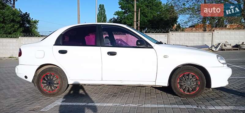 Седан Daewoo Lanos 2004 в Николаеве
