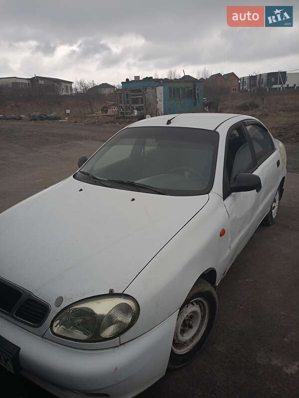 Седан Daewoo Lanos 2011 в Петропавловской Борщаговке