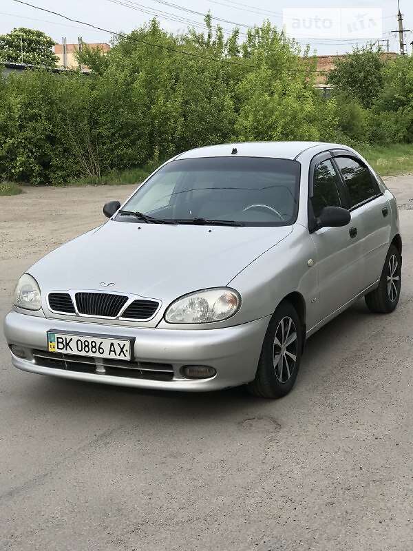 Хетчбек Daewoo Lanos 2003 в Рівному