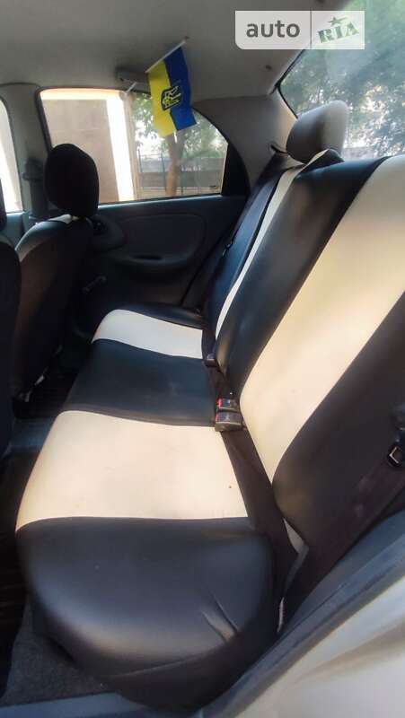 Седан Daewoo Lanos 2008 в Николаеве