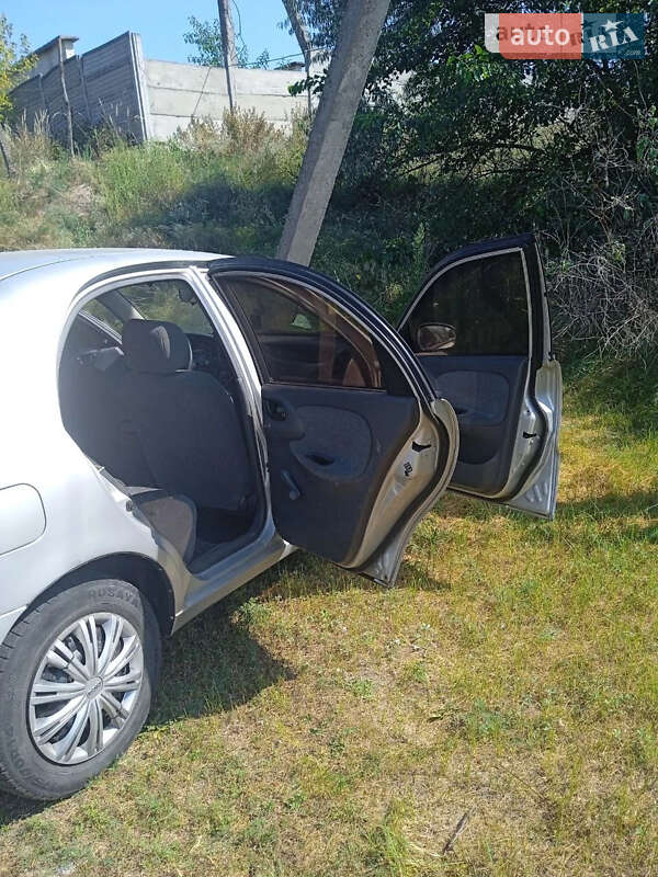 Седан Daewoo Lanos 2008 в Покрове