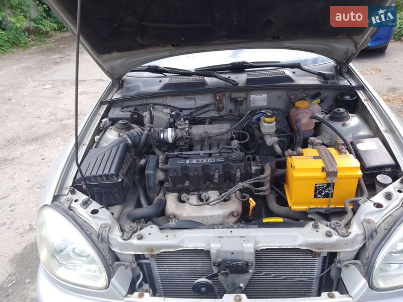 Седан Daewoo Lanos 2004 в Полтаве
