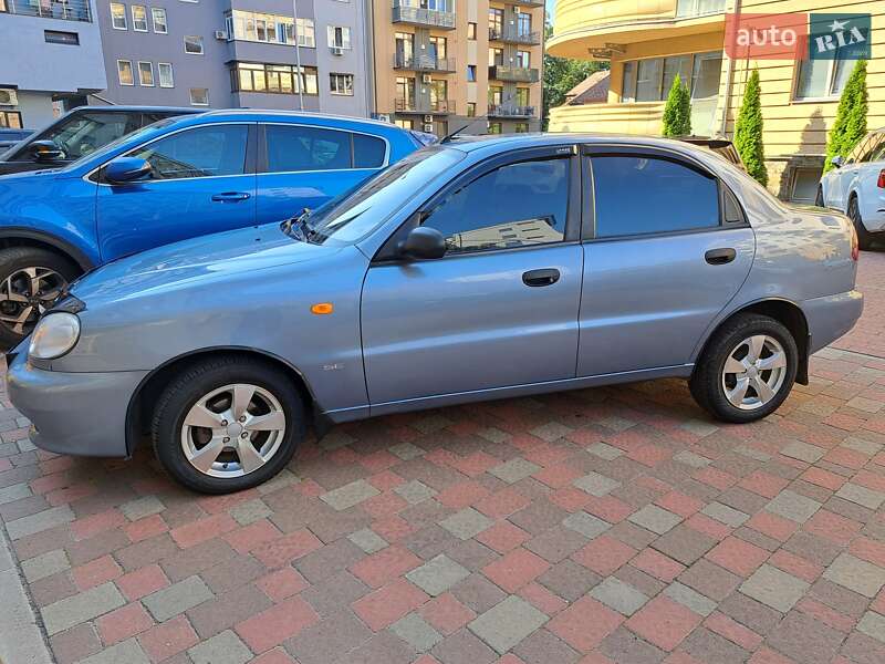 Седан Daewoo Lanos 2008 в Ужгороде