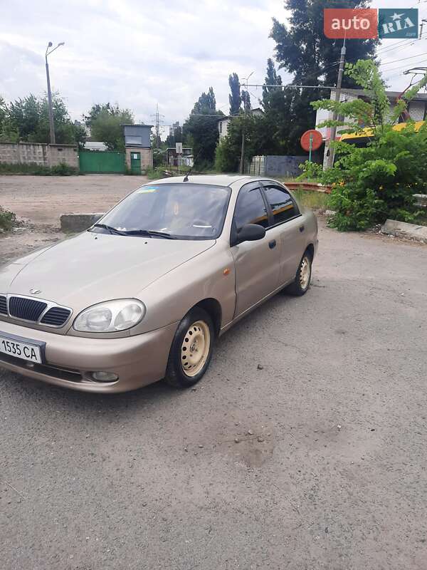 Седан Daewoo Lanos 2008 в Киеве