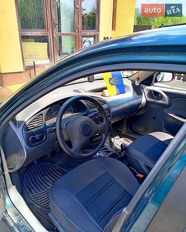 Седан Daewoo Lanos 2005 в Киеве