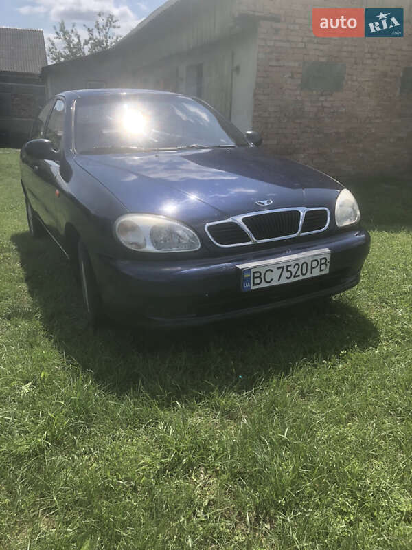 Седан Daewoo Lanos 2002 в Львове