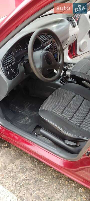 Седан Daewoo Lanos 2005 в Богодухове